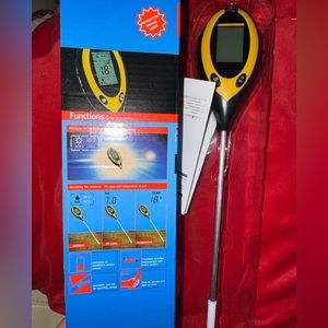 4-in-1 Soil Moisture PH Level Meter